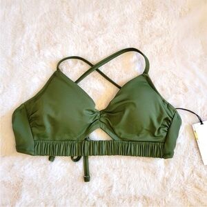 🎯nwt shade and shore green bikini top- minor flaw